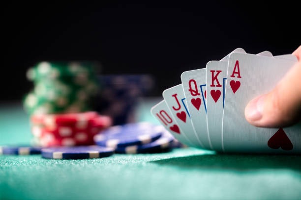 qqnusa login mobile app interface showing football markets and live casino options